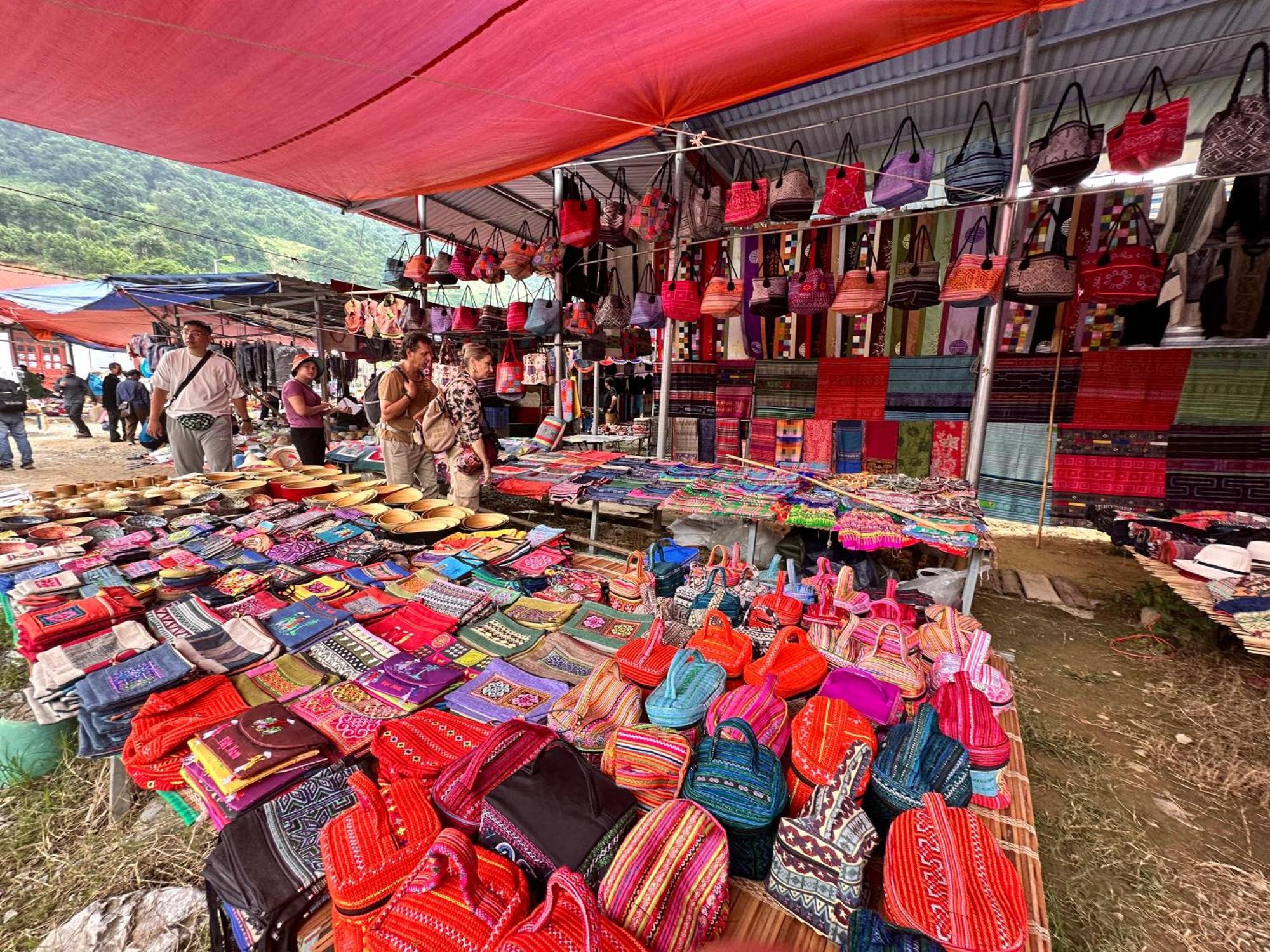 Bac Ha Lodge Retreat Luaran gambar